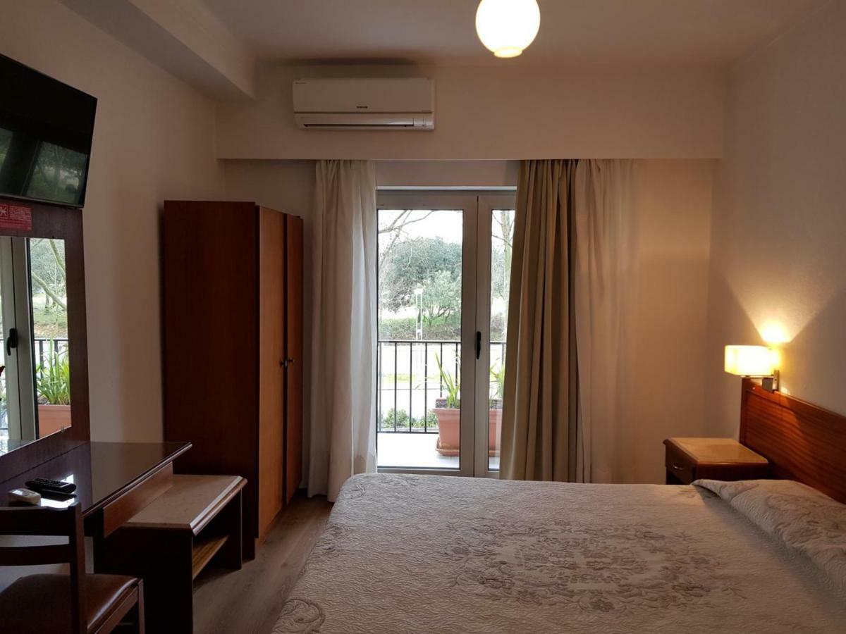 Residencial Coroa D'Ouro Hotel ฟาติมา ภายนอก รูปภาพ